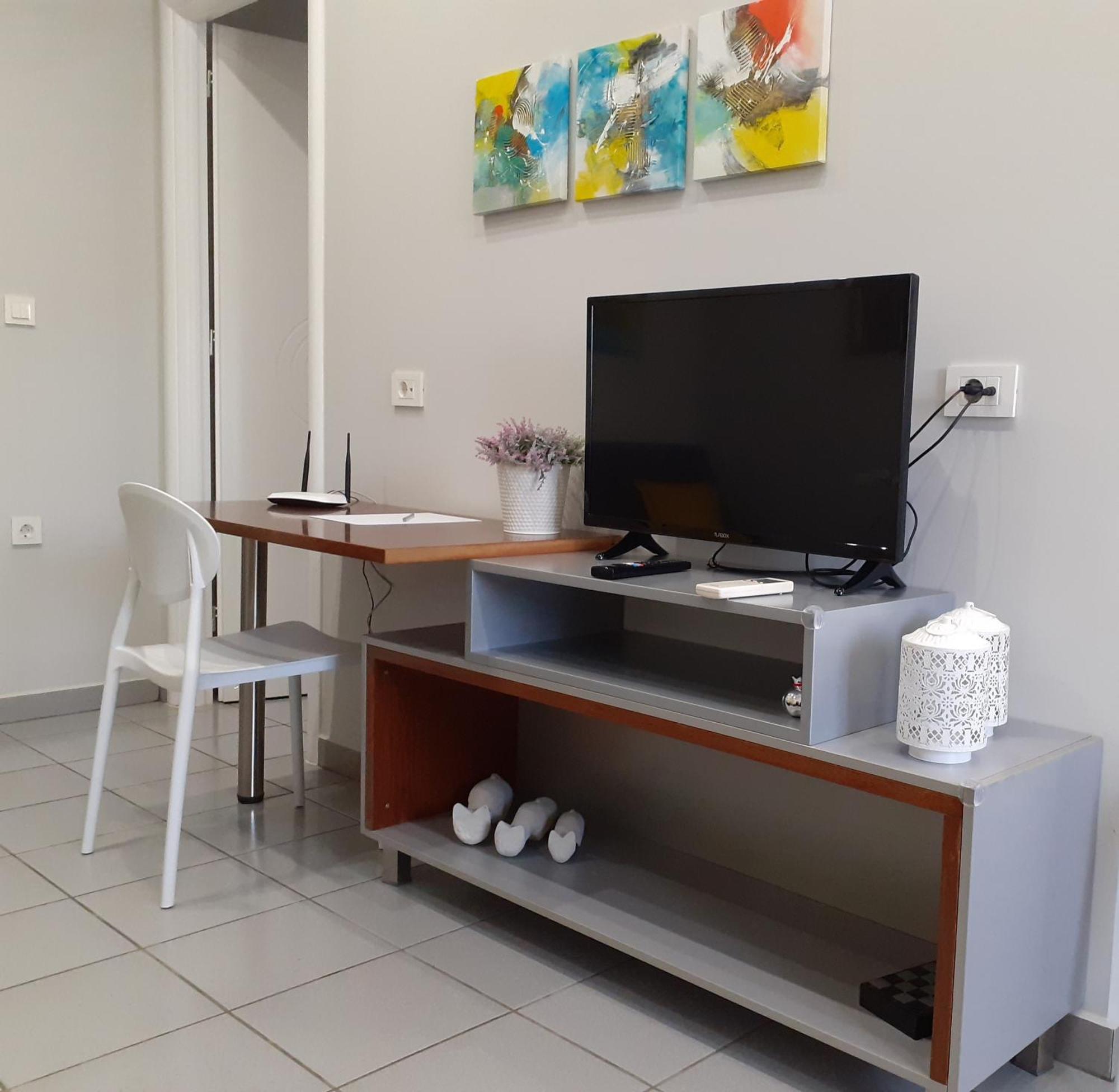 Dennis Stylish Apartment 카토다라초 외부 사진